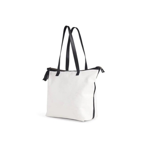 Walter Baker Carly White and Black Canvas Daytripper Bag, New, MSRP $198 - Picture 2 of 8